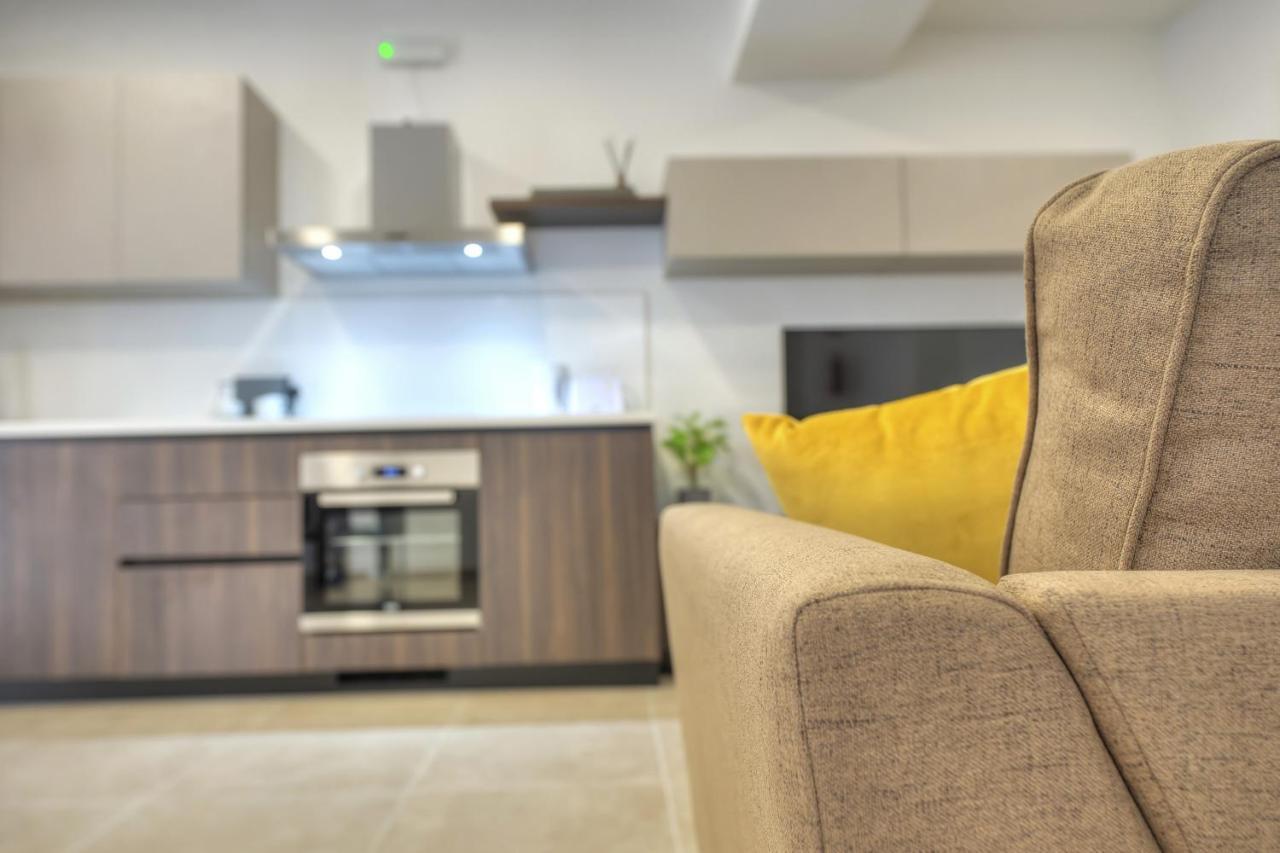 Brand New And Tastefully Furnished 2 Bedroom Apartment Ddif1-2 Gzira Екстер'єр фото